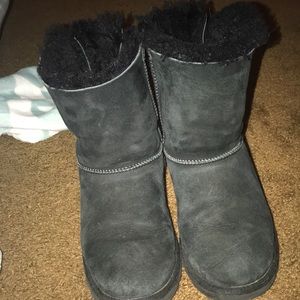 Black ugg bow boots